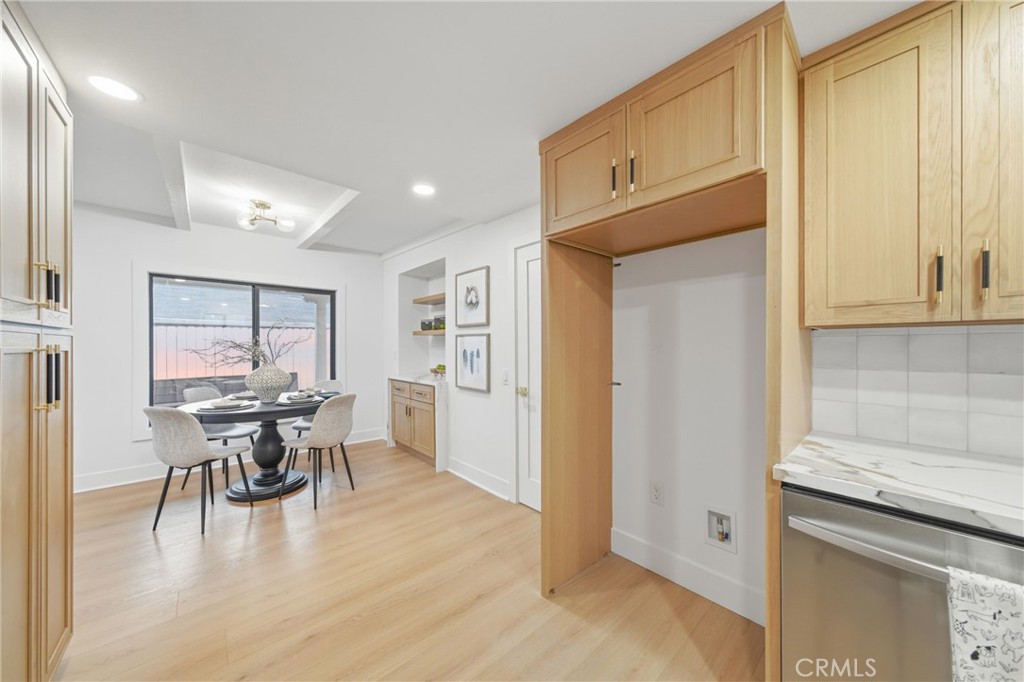 212 Avenida Sierra