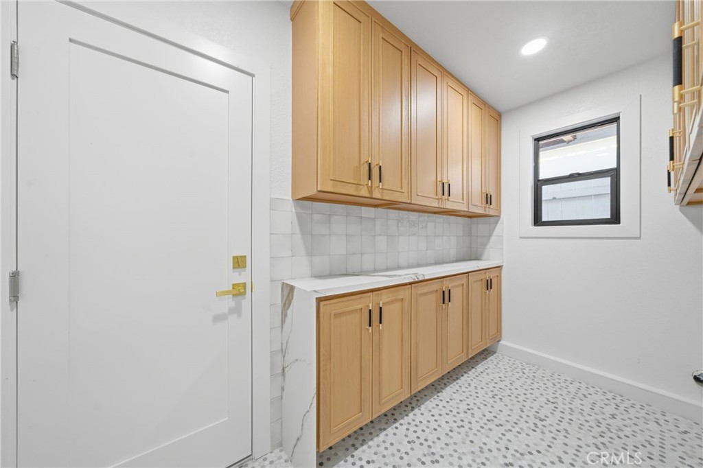 212 Avenida Sierra