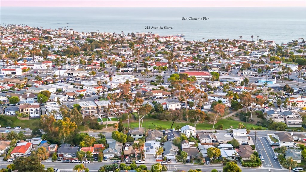 212 Avenida Sierra