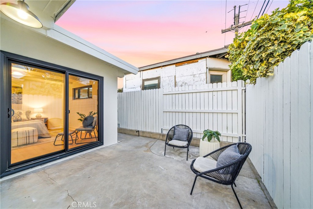 212 Avenida Sierra