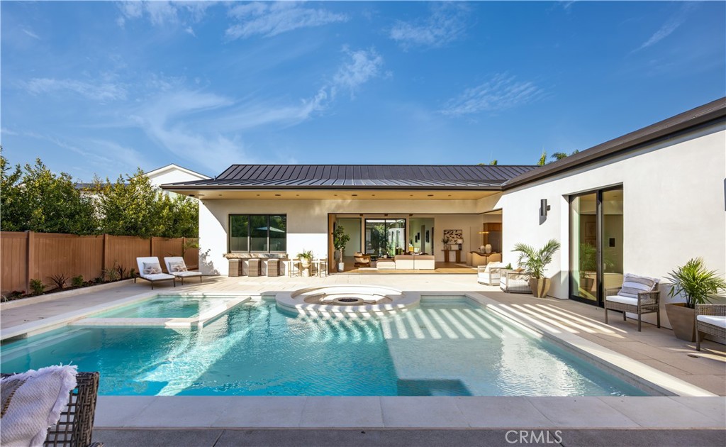 1453 Galaxy Dr