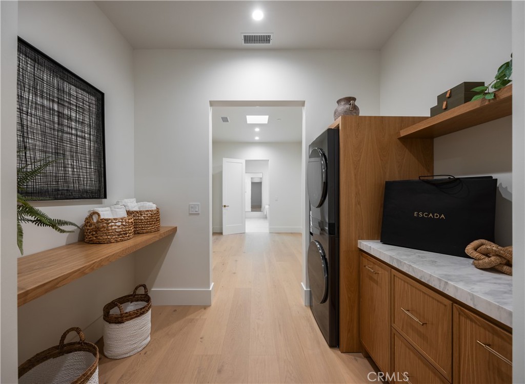 1453 Galaxy Dr