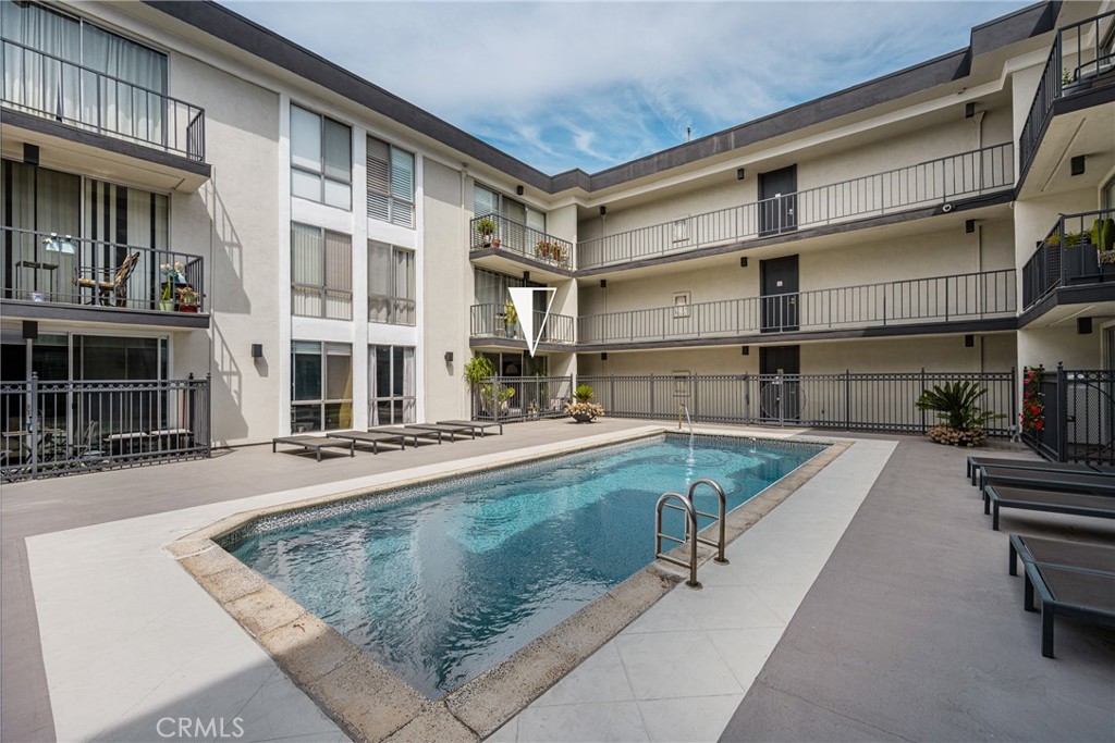 1351 N Crescent Heights 114