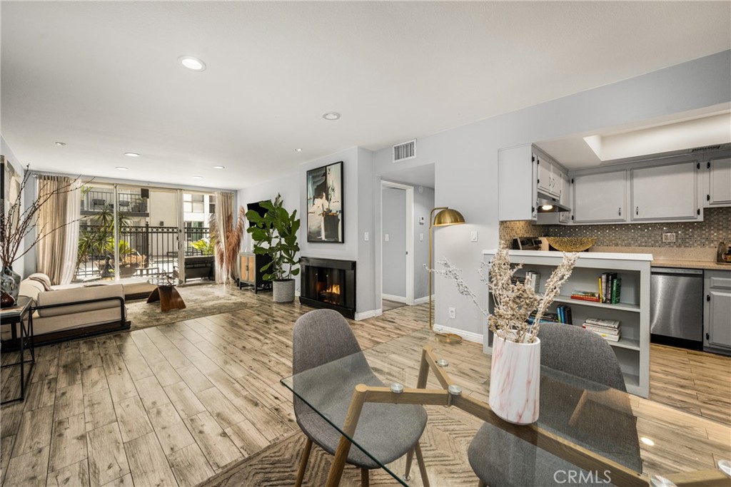 1351 N Crescent Heights 114