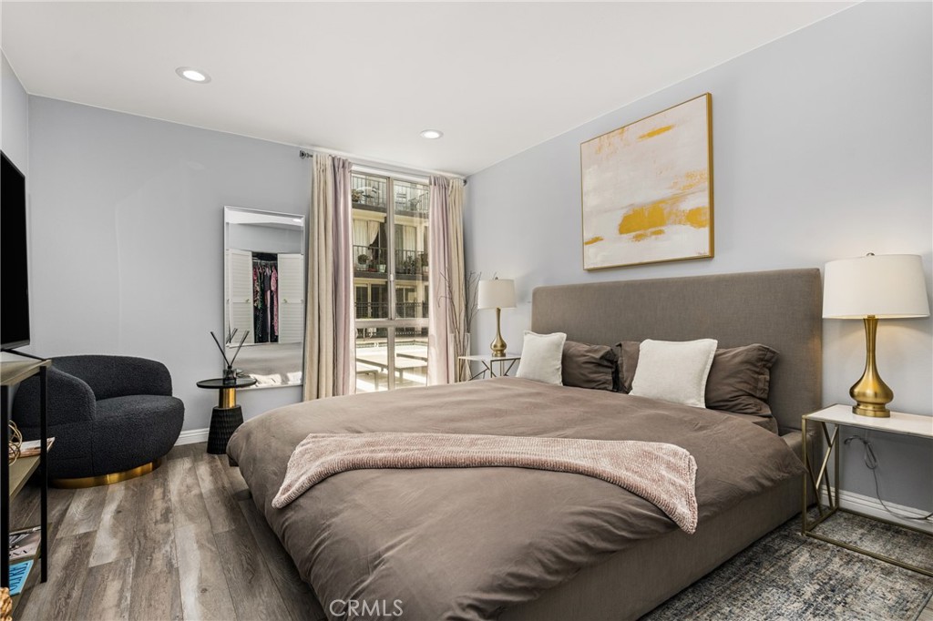 1351 N Crescent Heights 114