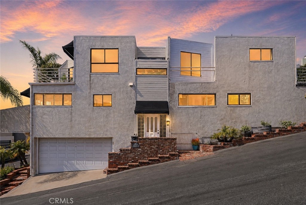 1130 Del Mar Avenue