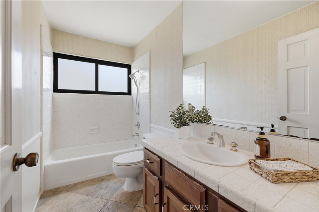 1130 Del Mar Avenue
