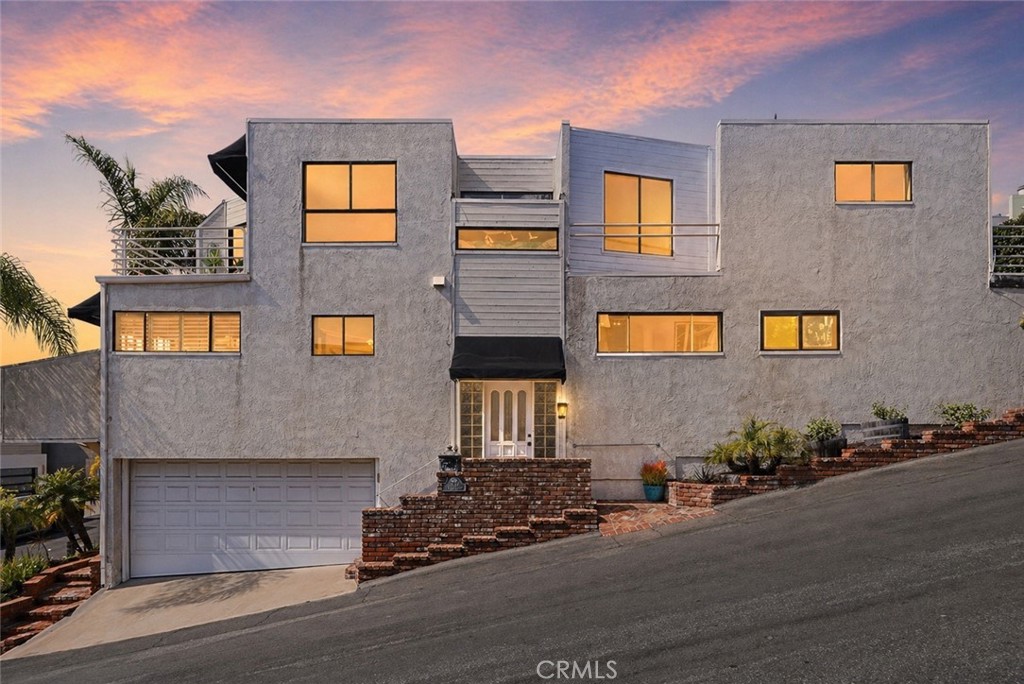 1130 Del Mar Avenue