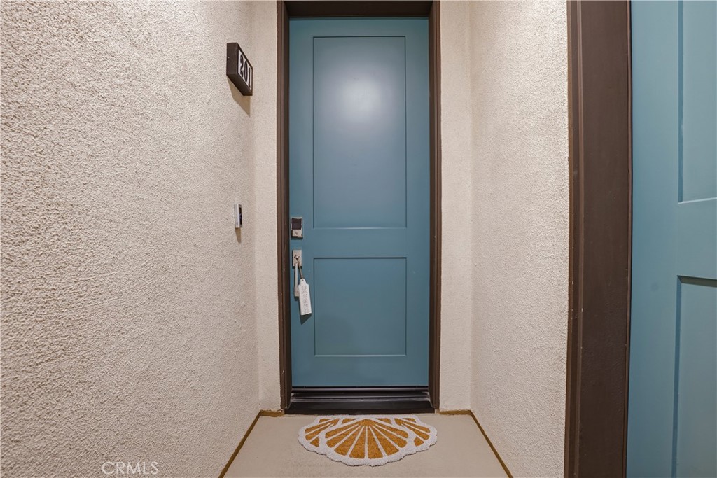 1401 Lasso Way 201