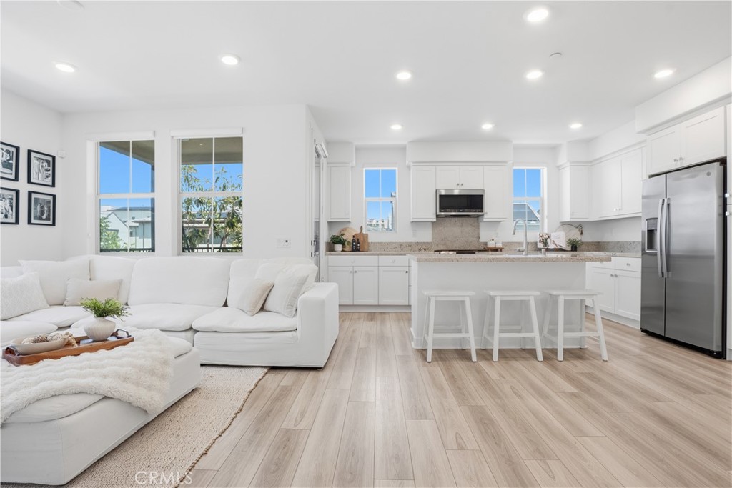 1401 Lasso Way 201
