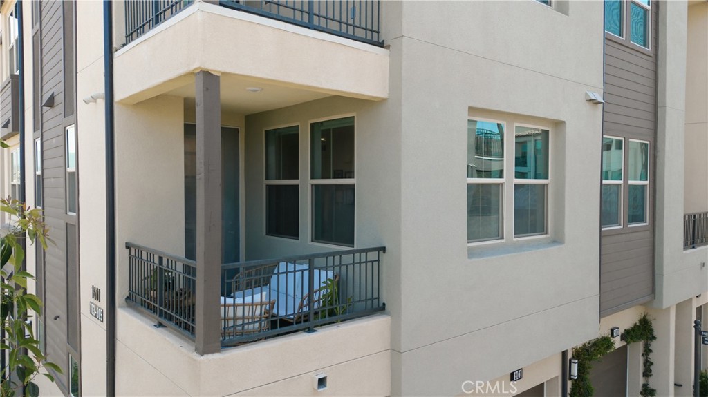 1401 Lasso Way 201