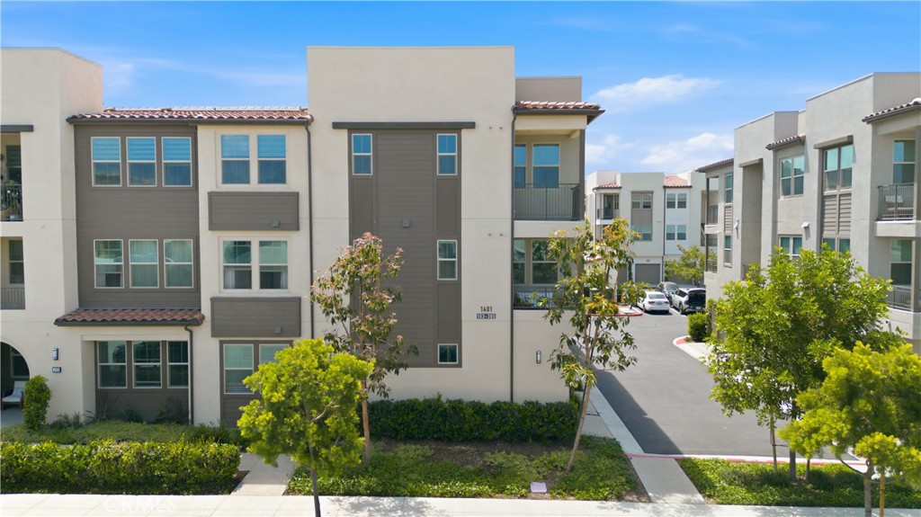 1401 Lasso Way 201