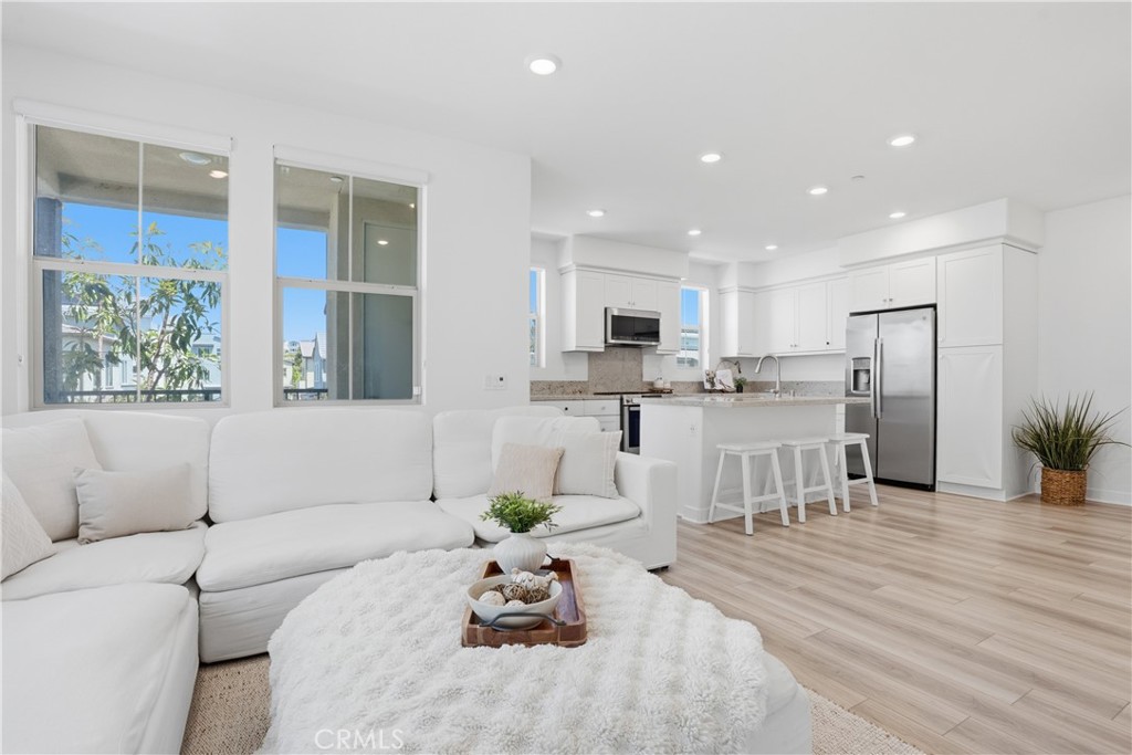 1401 Lasso Way 201