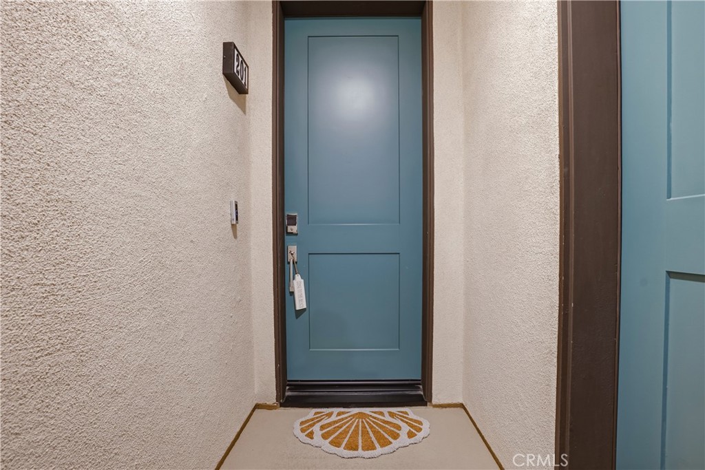 1401 Lasso Way 201