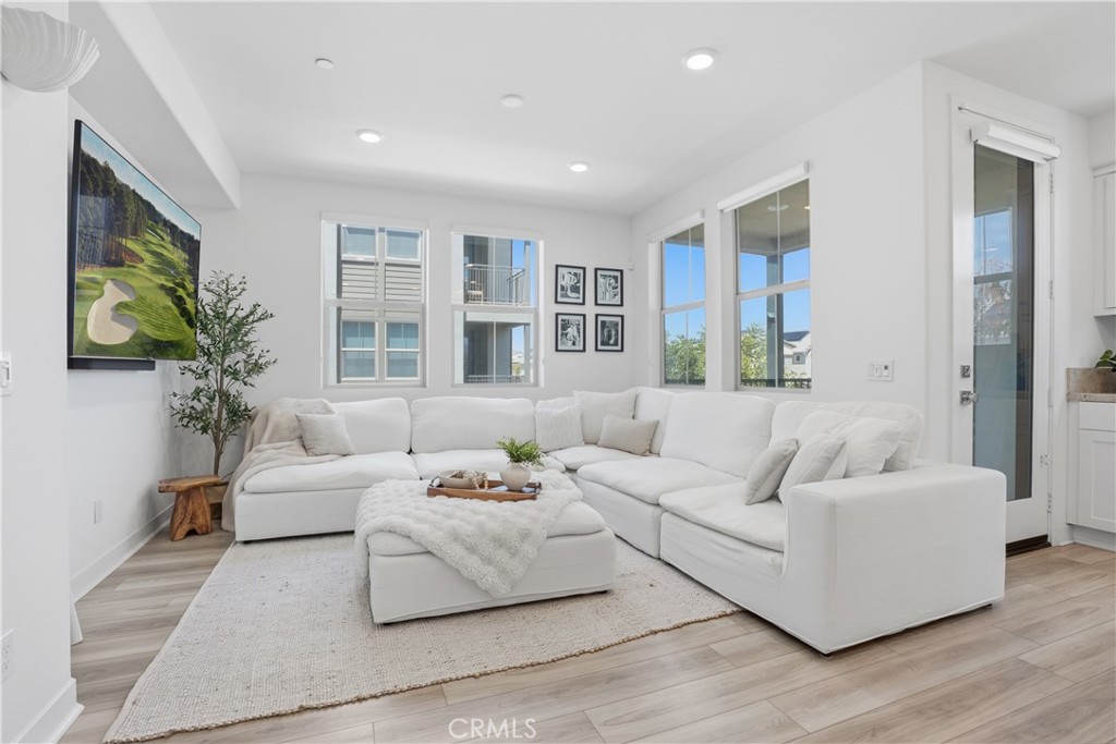 1401 Lasso Way 201