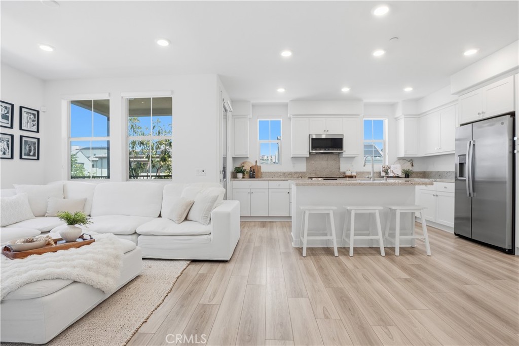 1401 Lasso Way 201