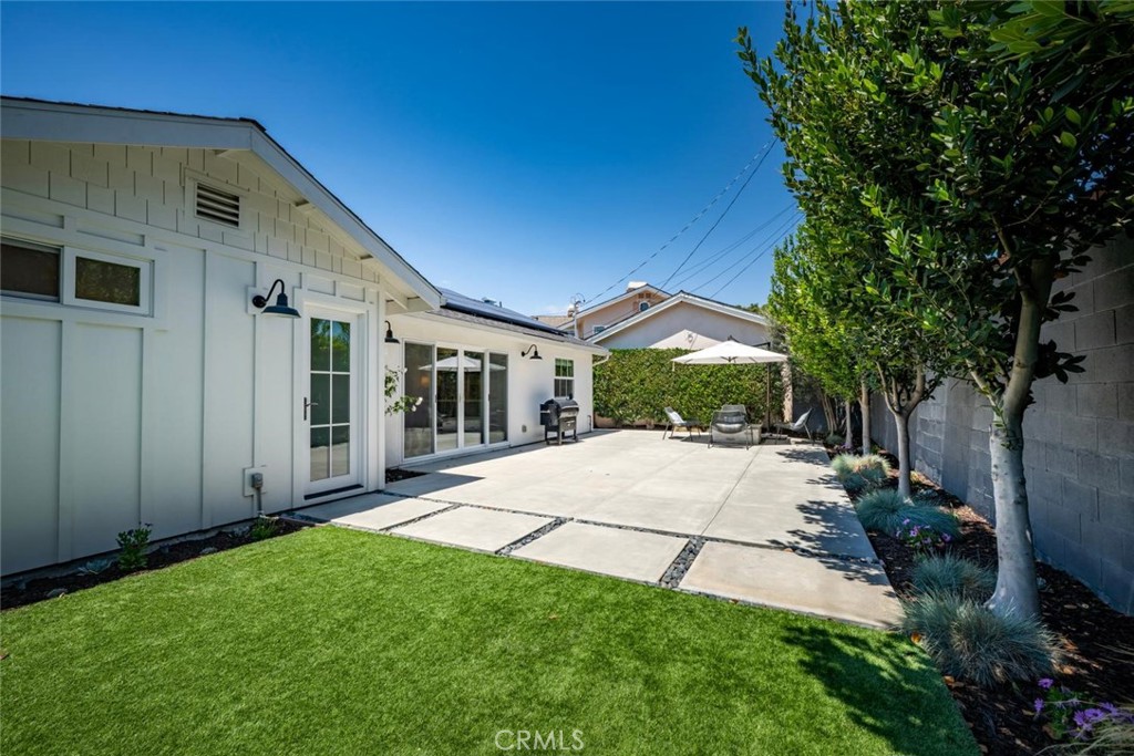 11782 Davenport