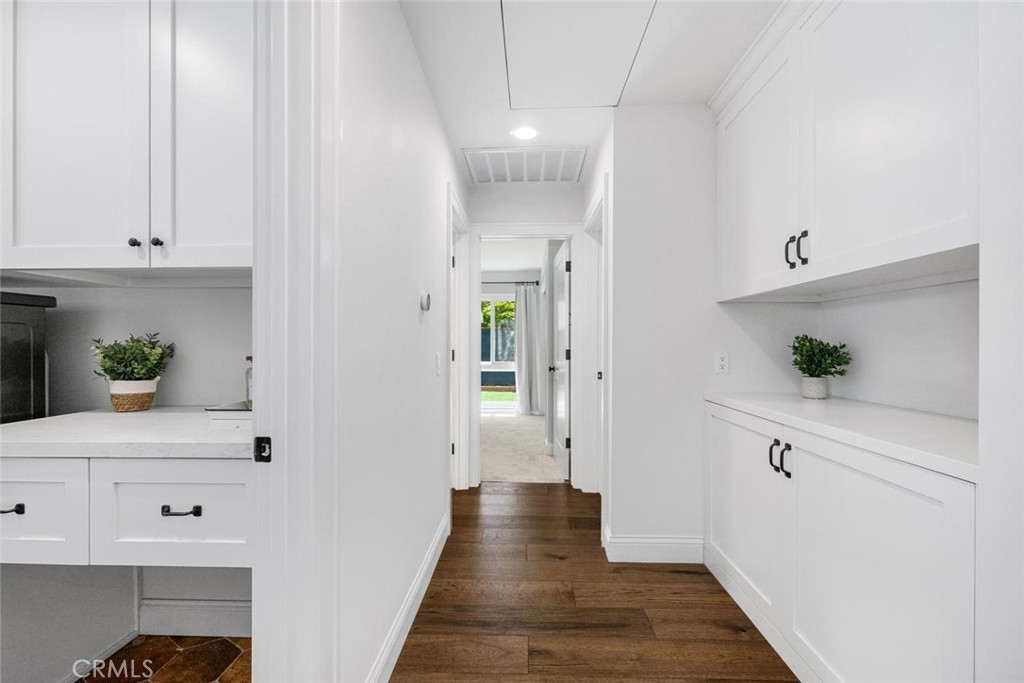 11782 Davenport