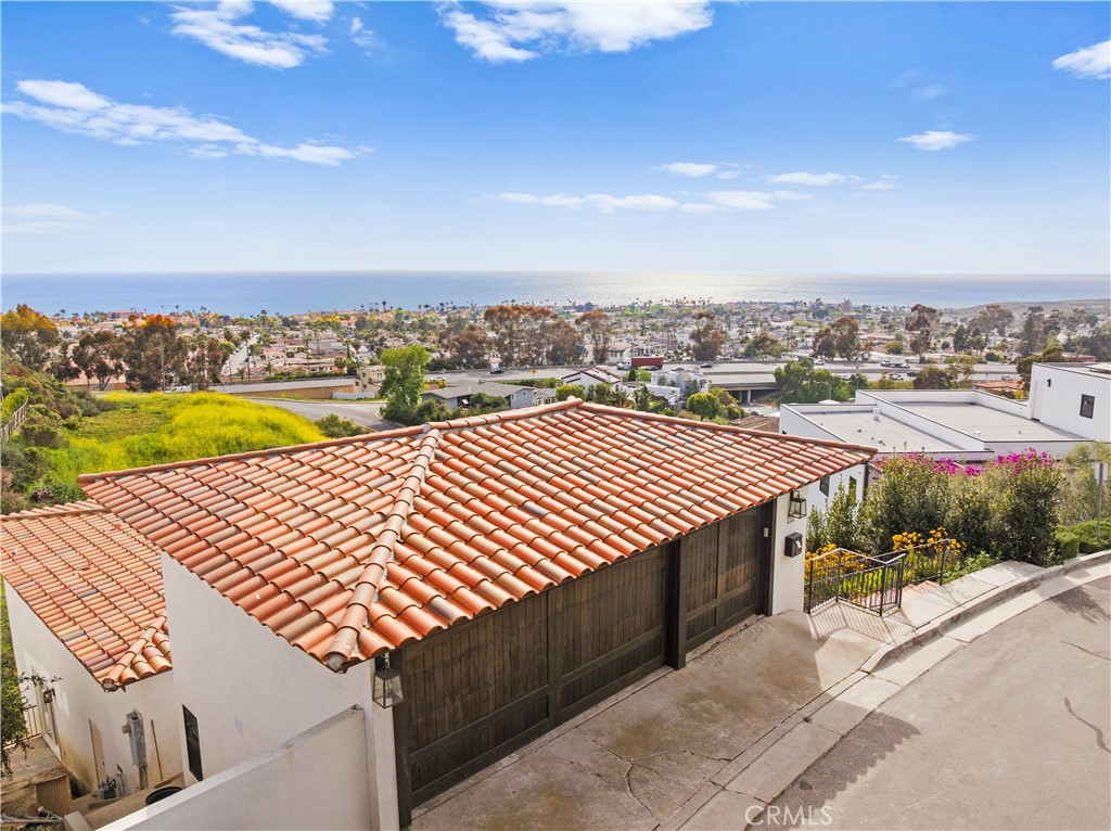 111 Avenida Patero De Oro
