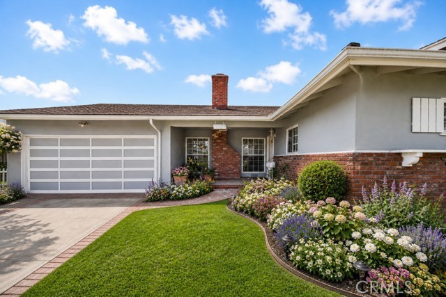 7562 Alhambra