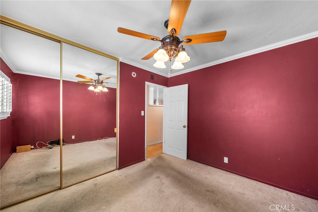7562 Alhambra