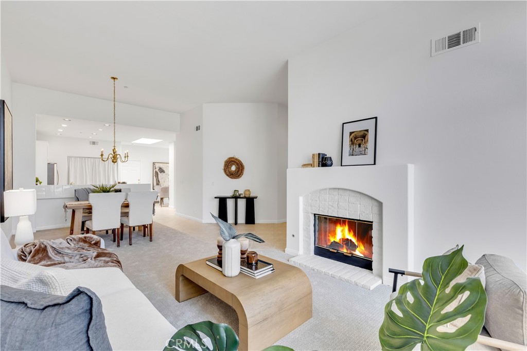 27689 Via Sequoia