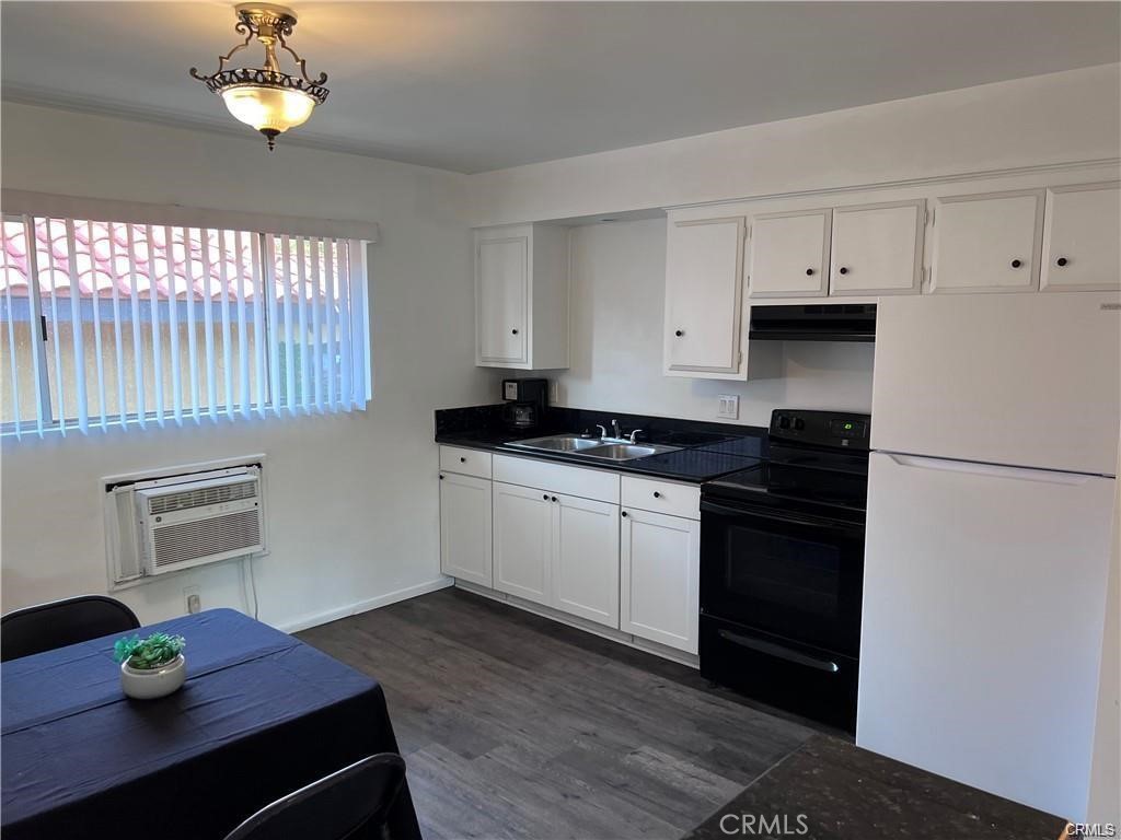 315 E 8th