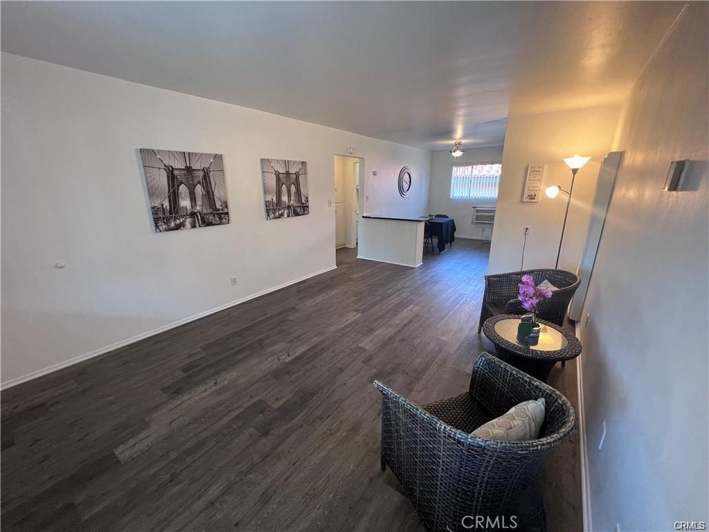 315 E 8th