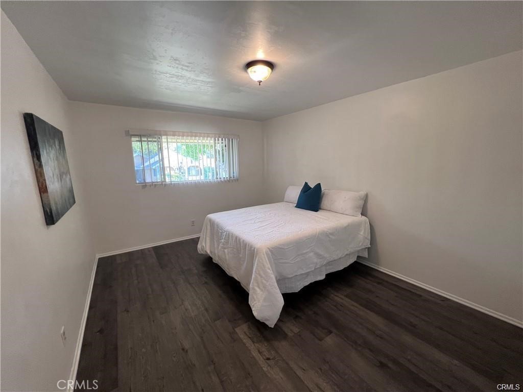 315 E 8th