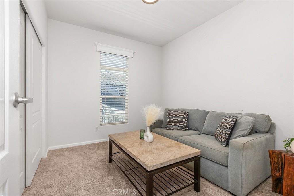 21851 Newland 117