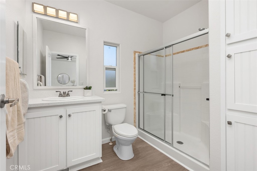 21851 Newland 117