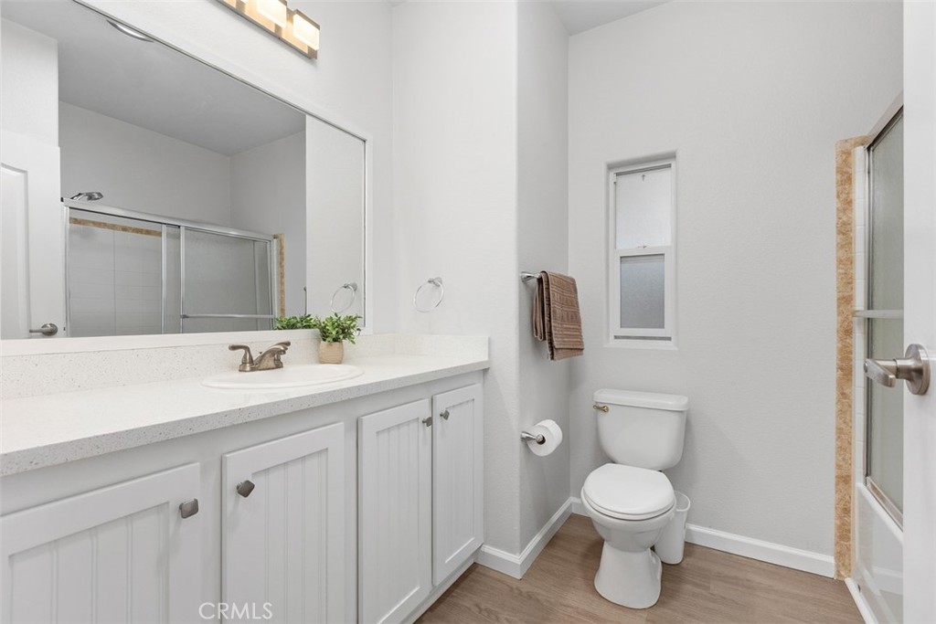 21851 Newland 117
