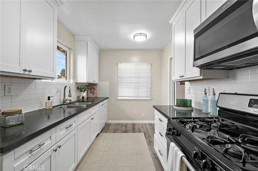 2911 W 135th