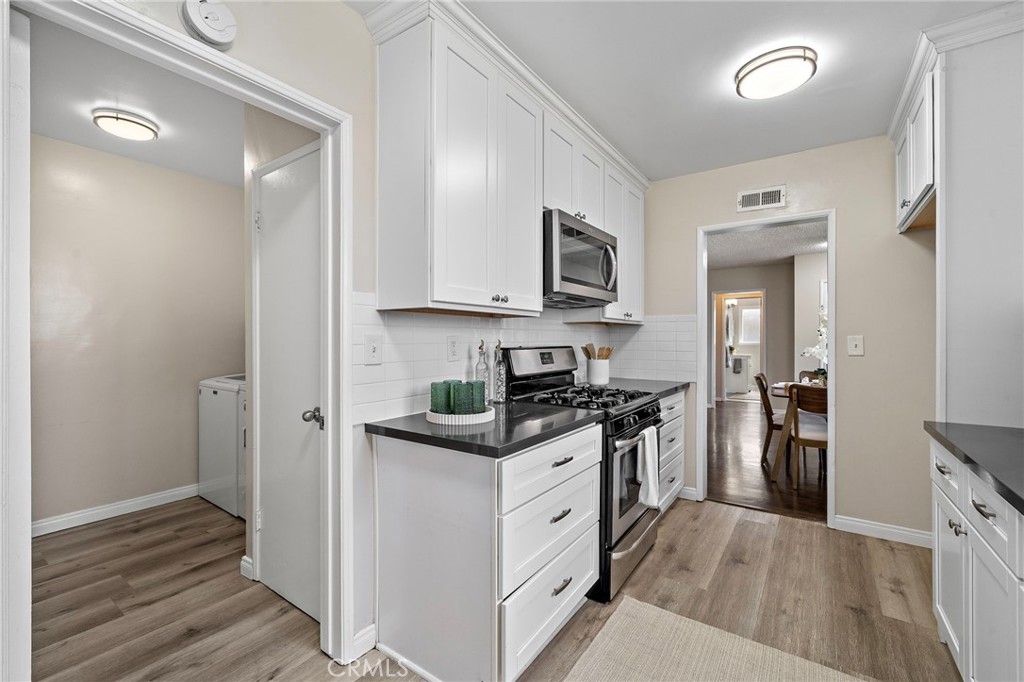 2911 W 135th