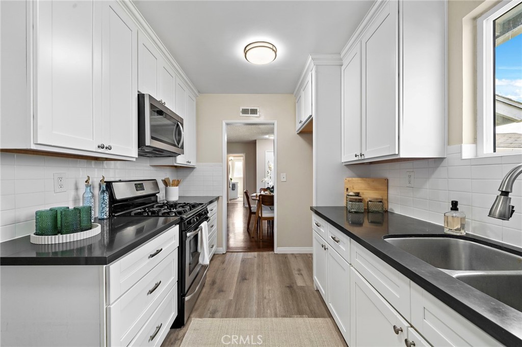 2911 W 135th