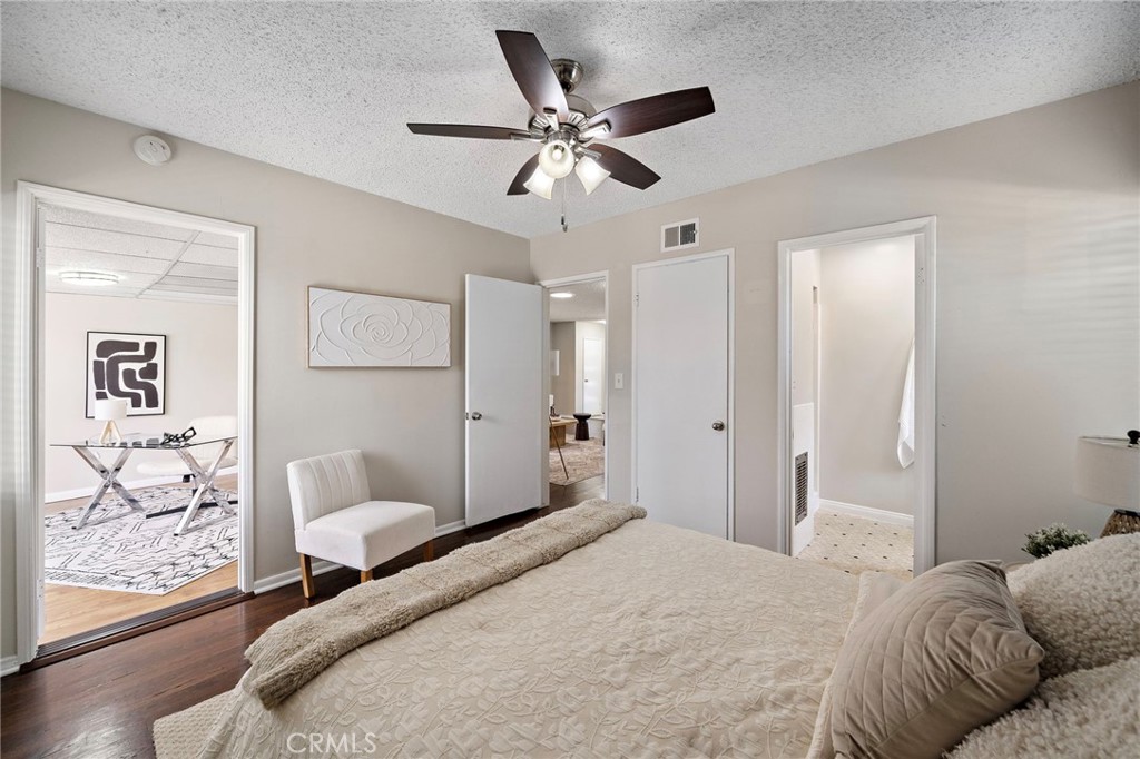2911 W 135th