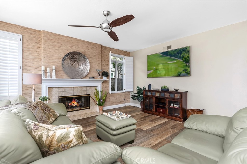 22161 Wayside