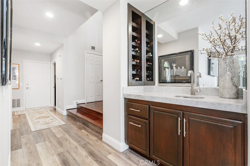22161 Wayside