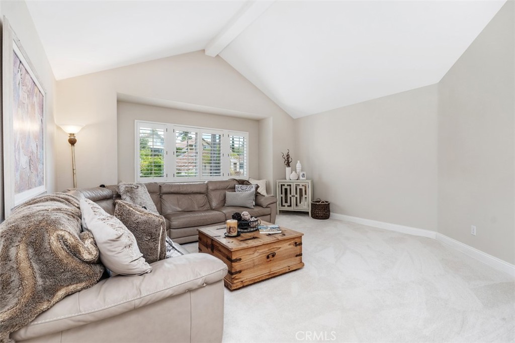 22161 Wayside