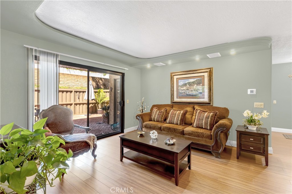 25231 Tanoak