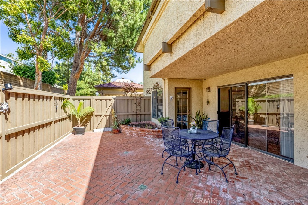 25231 Tanoak