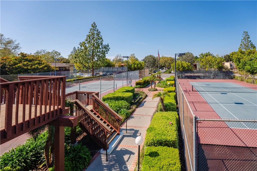 1000 W Macarthur Boulevard 58