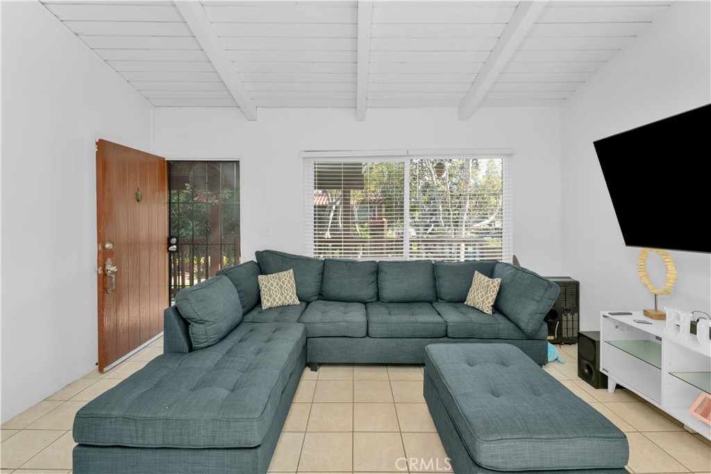 1000 W Macarthur Boulevard 58
