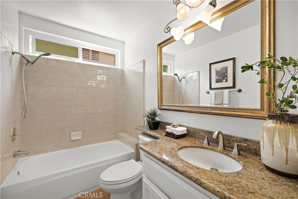 24646 Royale Ridge