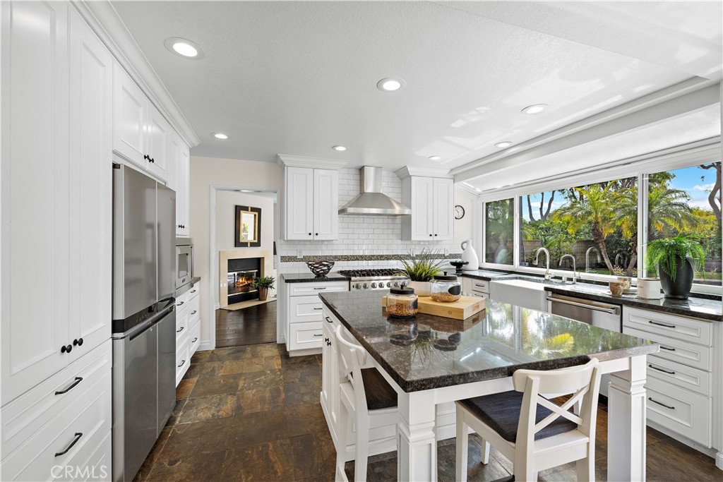 24646 Royale Ridge