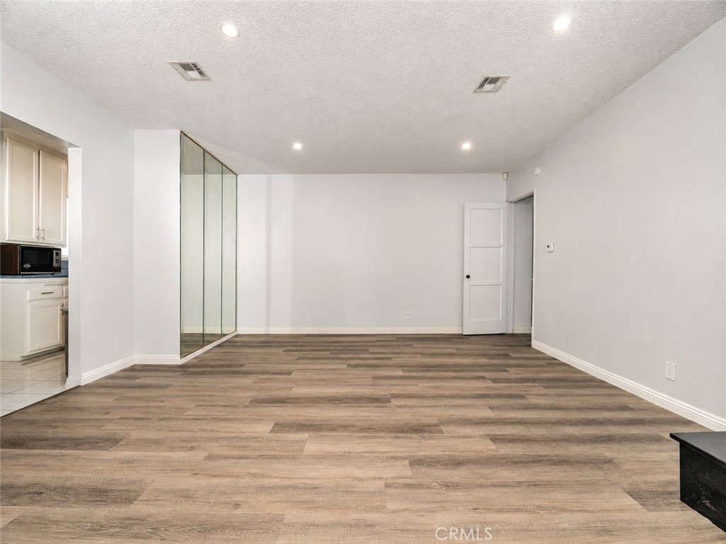 209 W 122nd