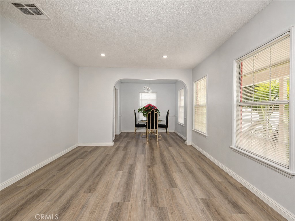 209 W 122nd