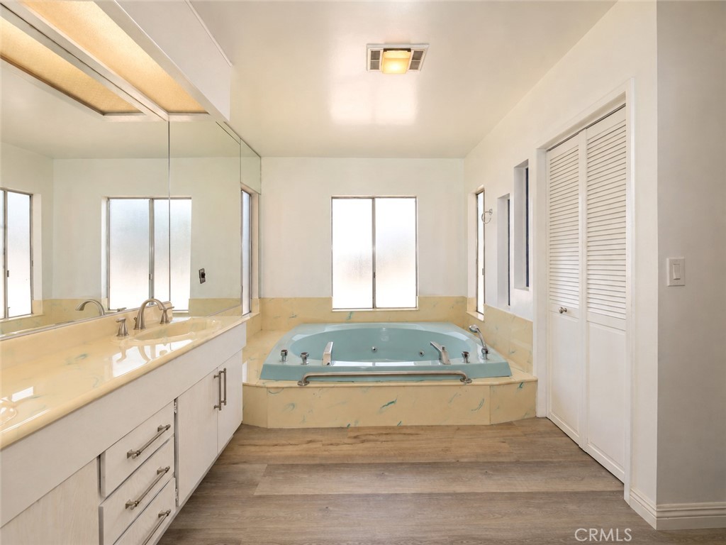 209 W 122nd