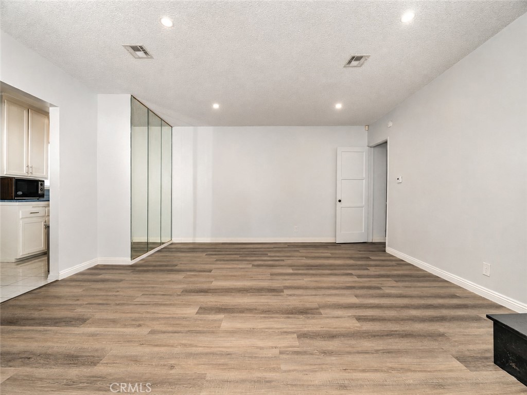 209 W 122nd
