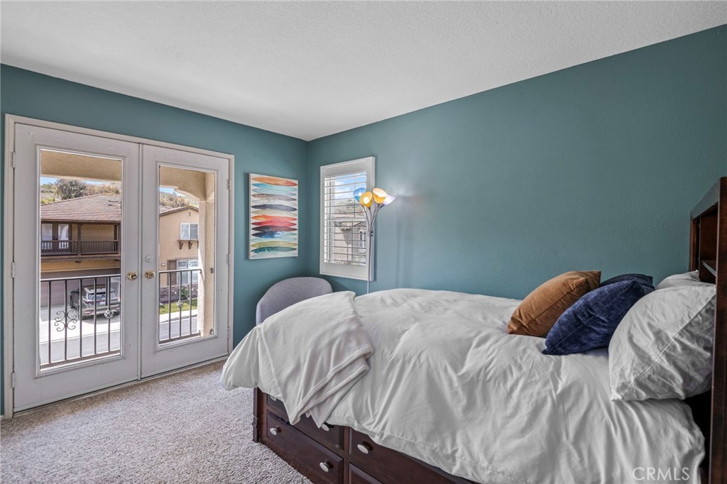 25 Radiance Lane
